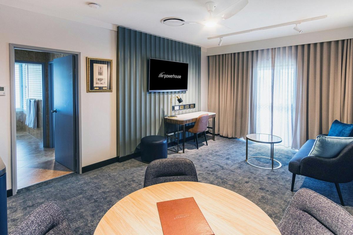 Powerhouse King Suite