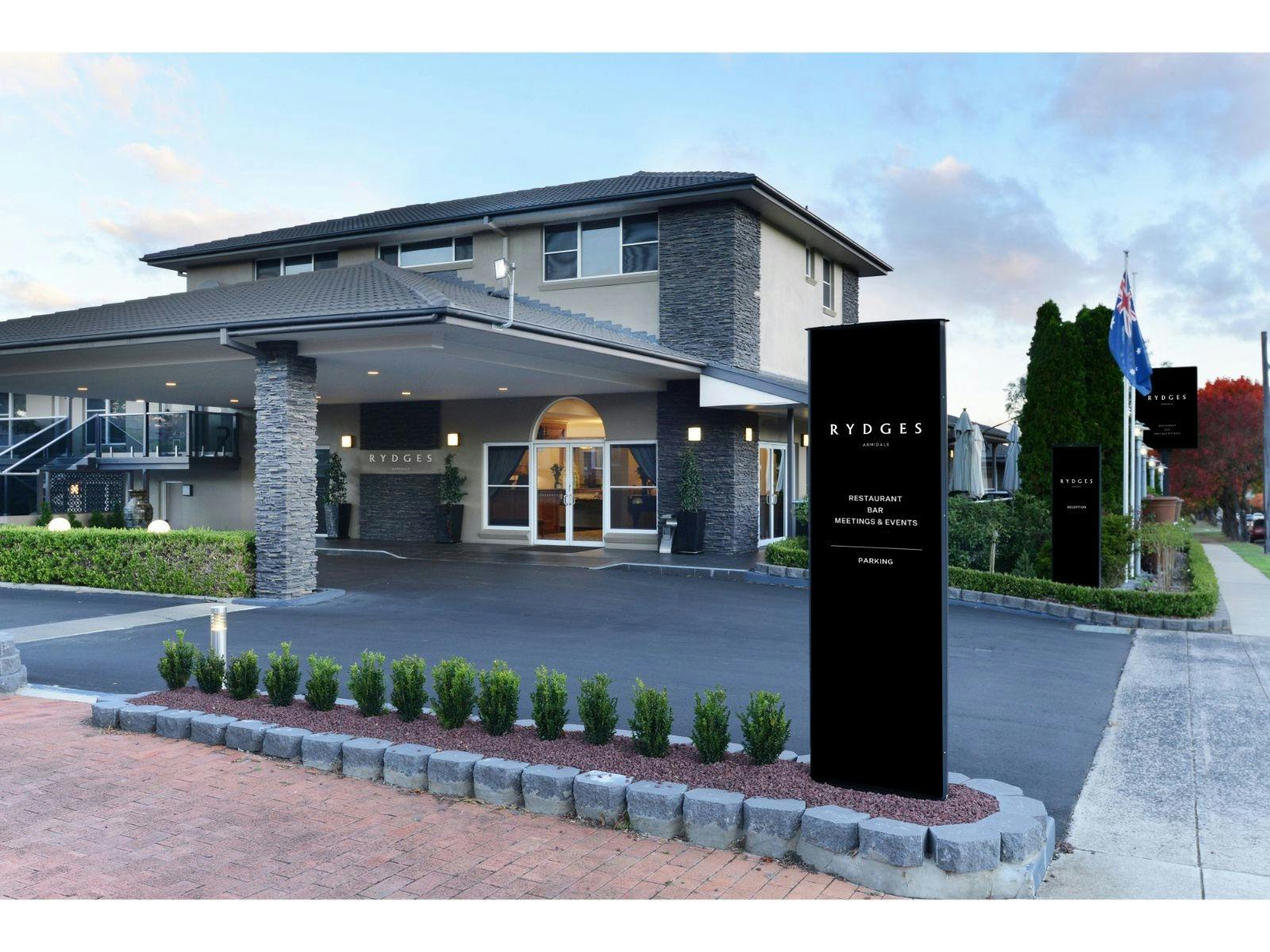 Rydges Armidale Exterior