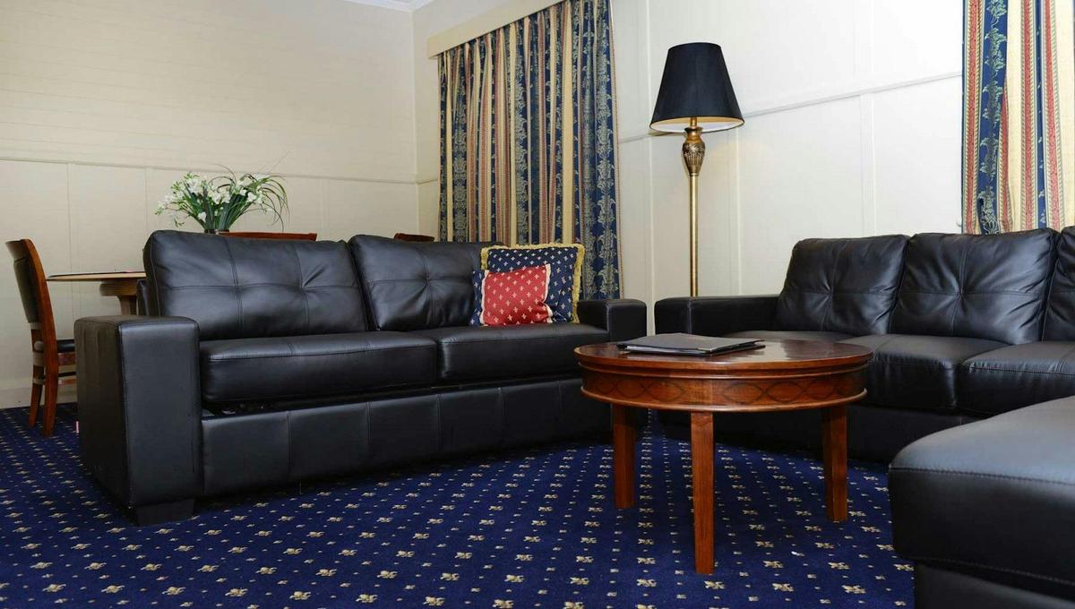 Cottage Front 3 Bedrooms