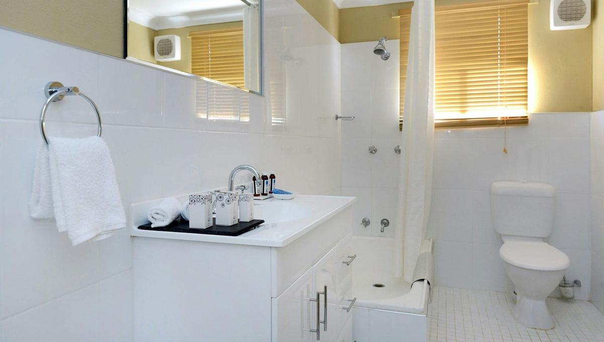 Cottage Back 2 Bedrooms