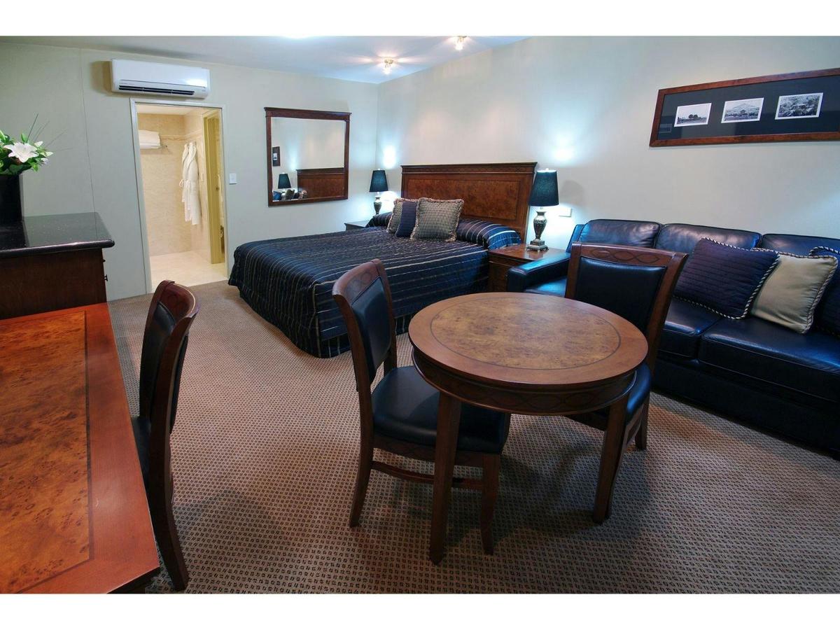 Premium King Room