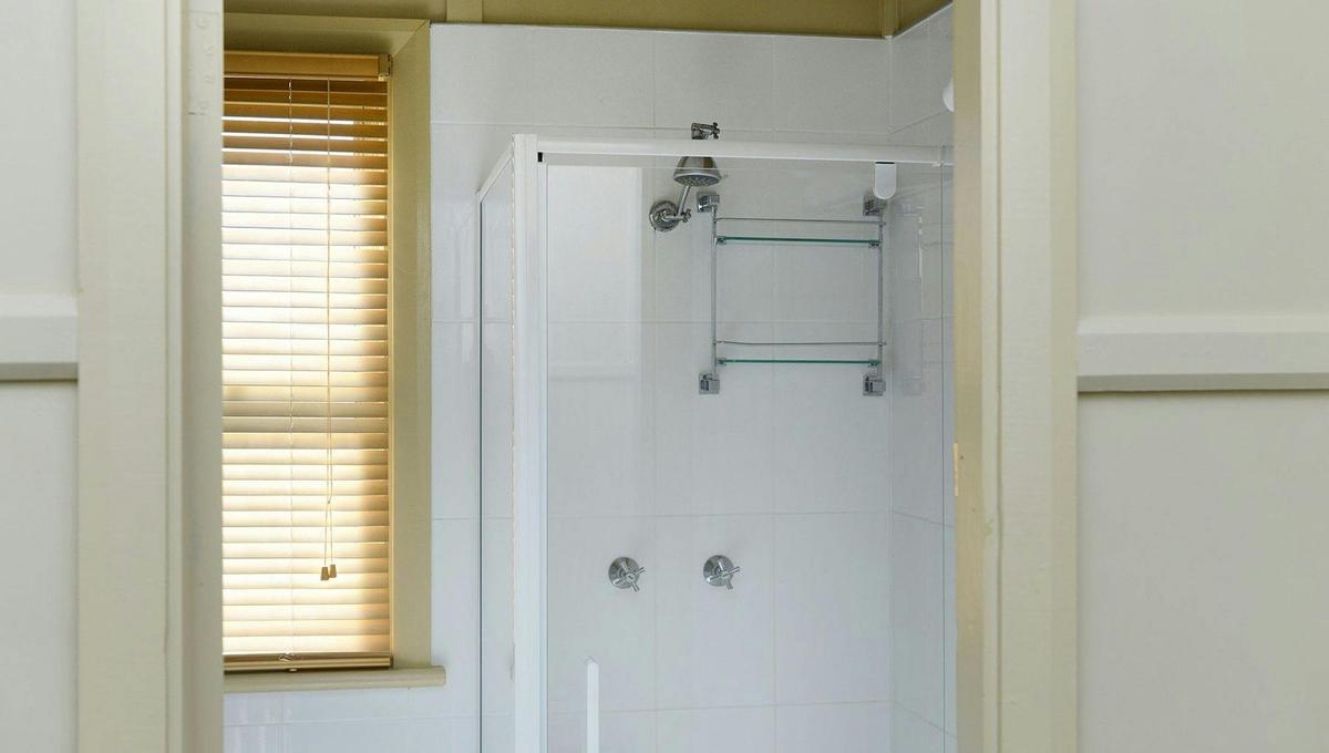 Cottage Front 3 Bedrooms