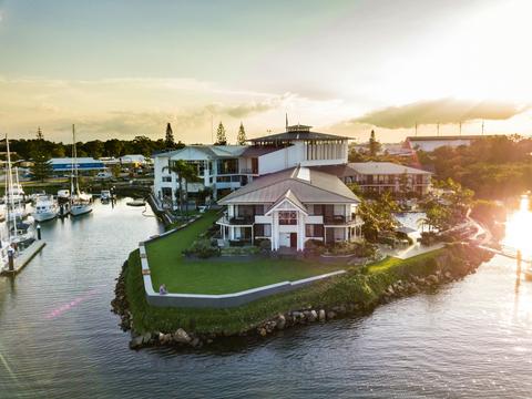 Sails  Port Macquarie by Rydges