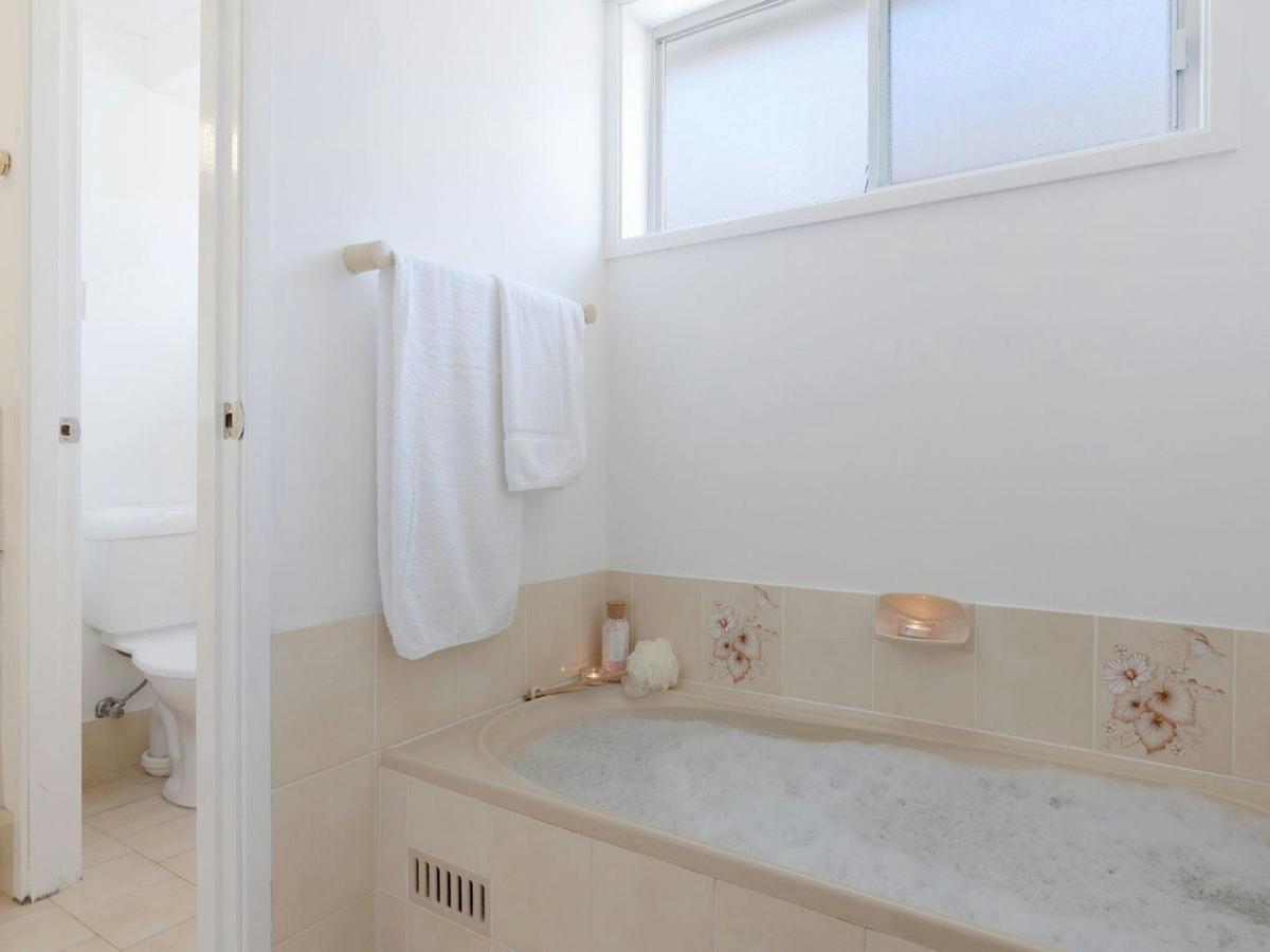 Bathtub | Relax &amp; Soak
