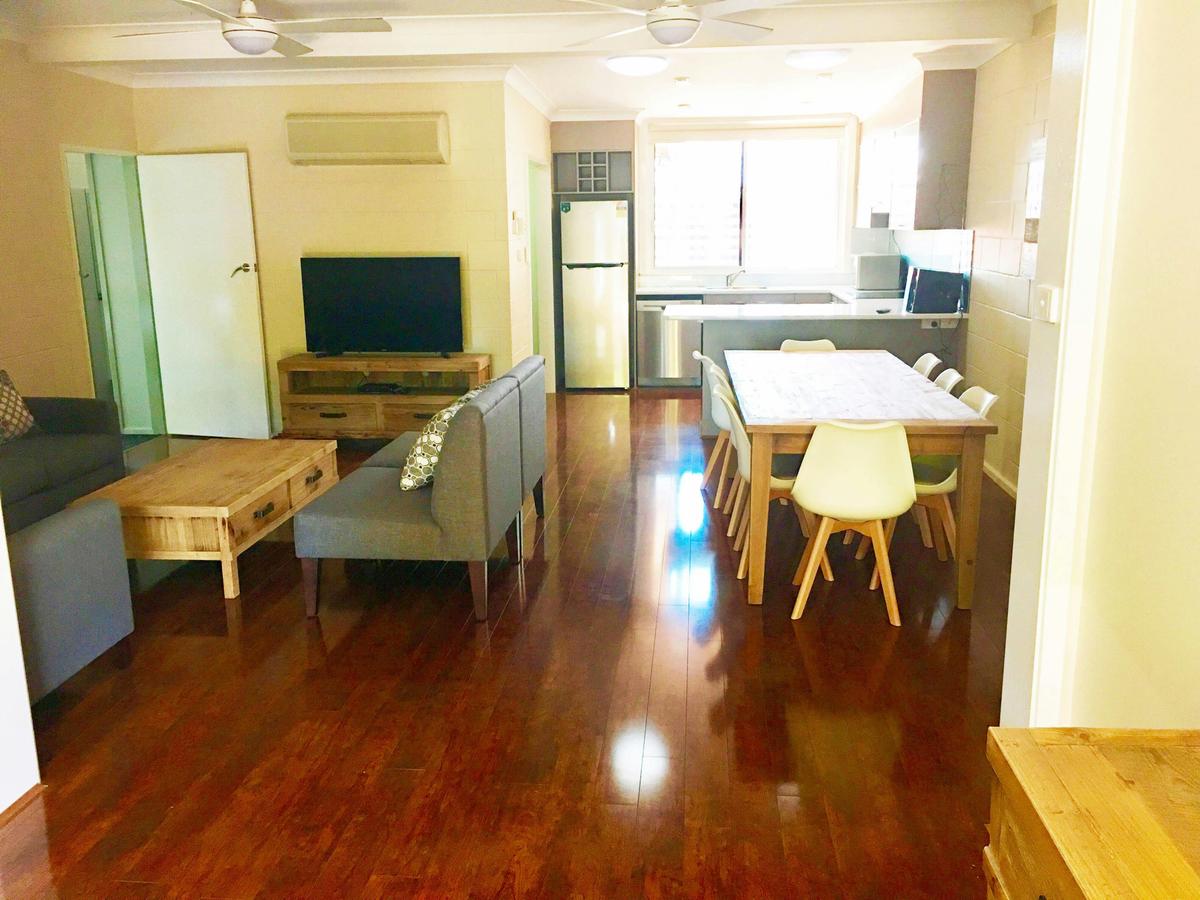 Lounge dining  - The Beach House