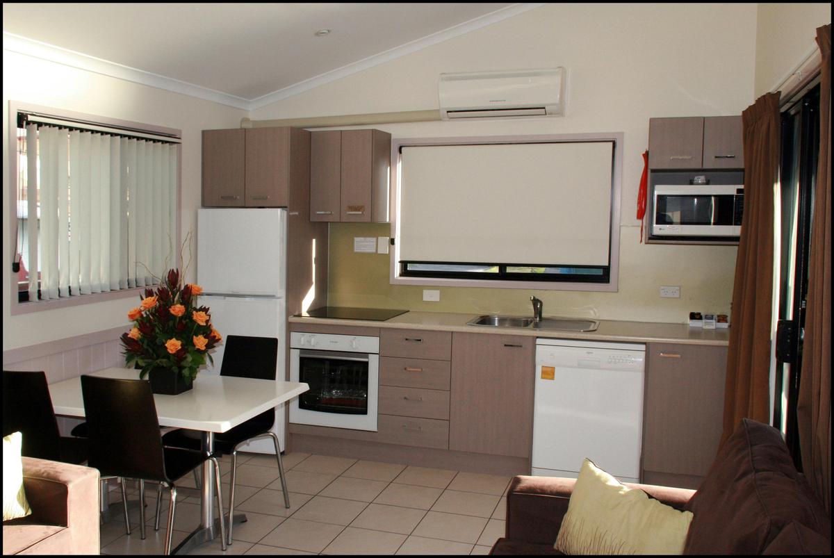 Catamaran Villa Shoal Bay