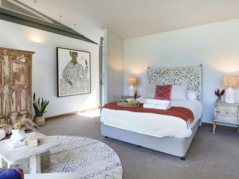 Saltwater Creek – The Birds Nest