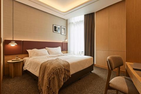 Premium King Room