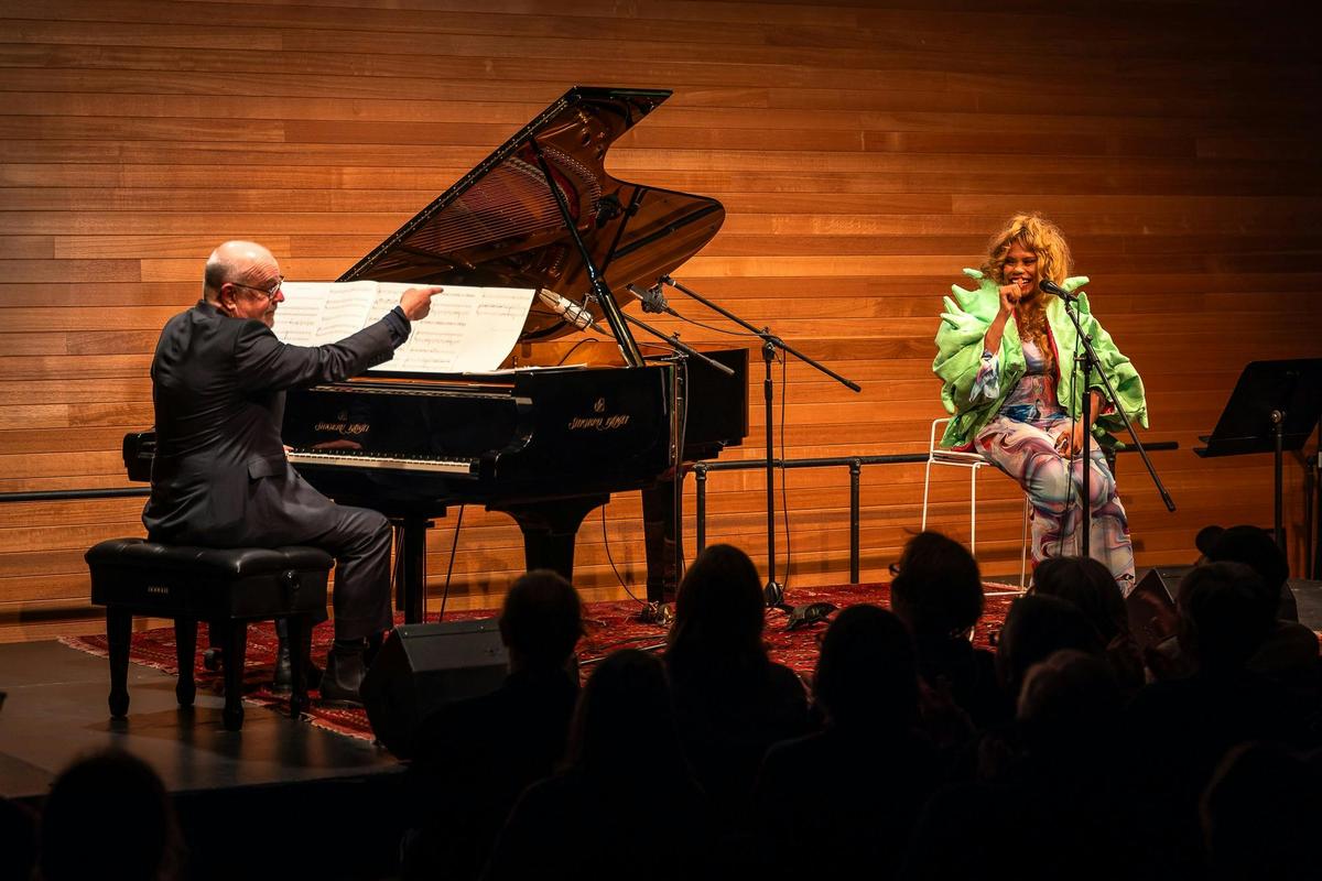 Ngaiire and Paul Grabowsky performing at Four Winds