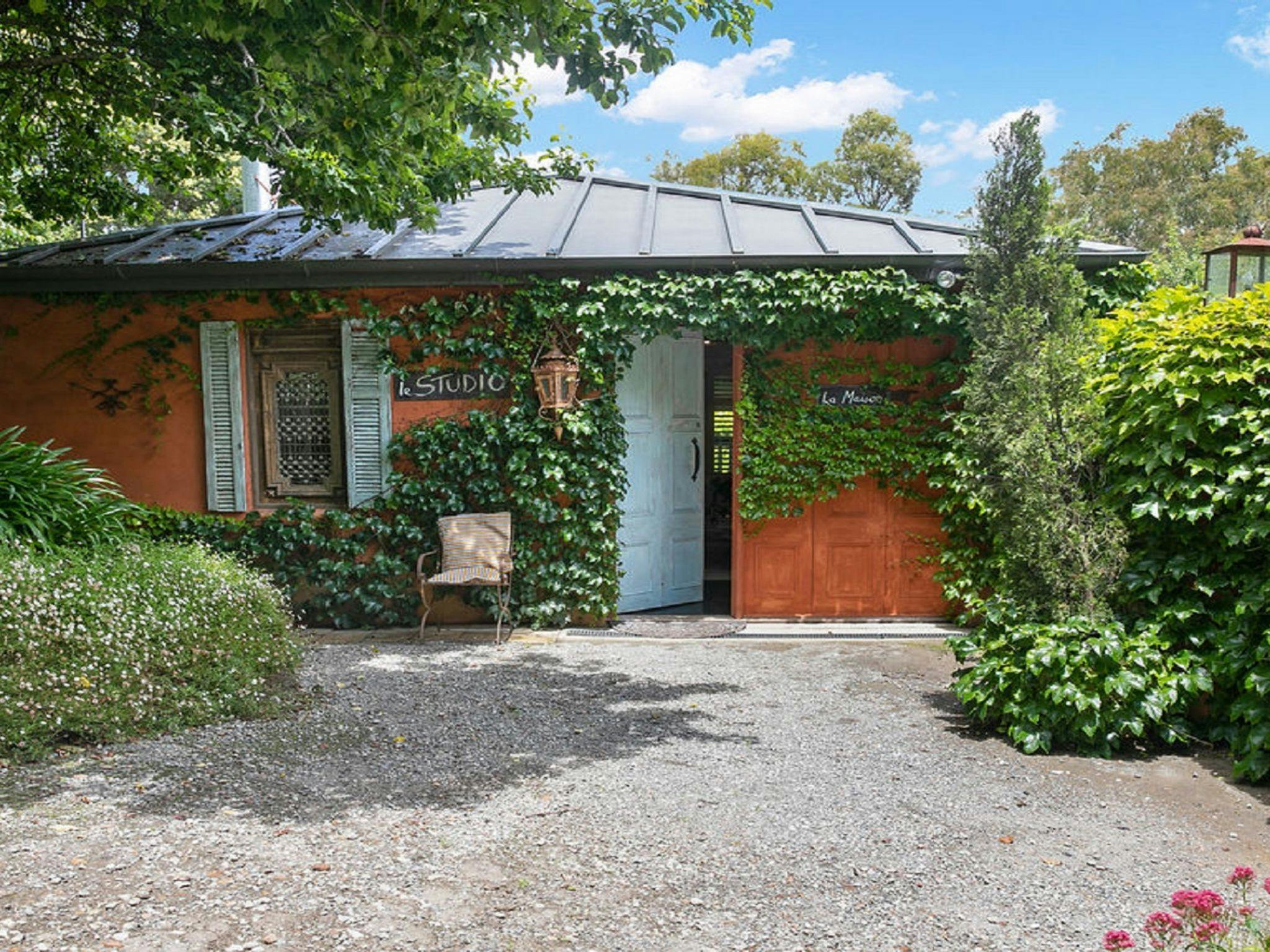 Saint Eloi – Le Studio