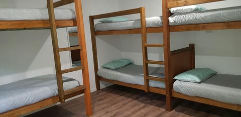 6 bed bunk room
