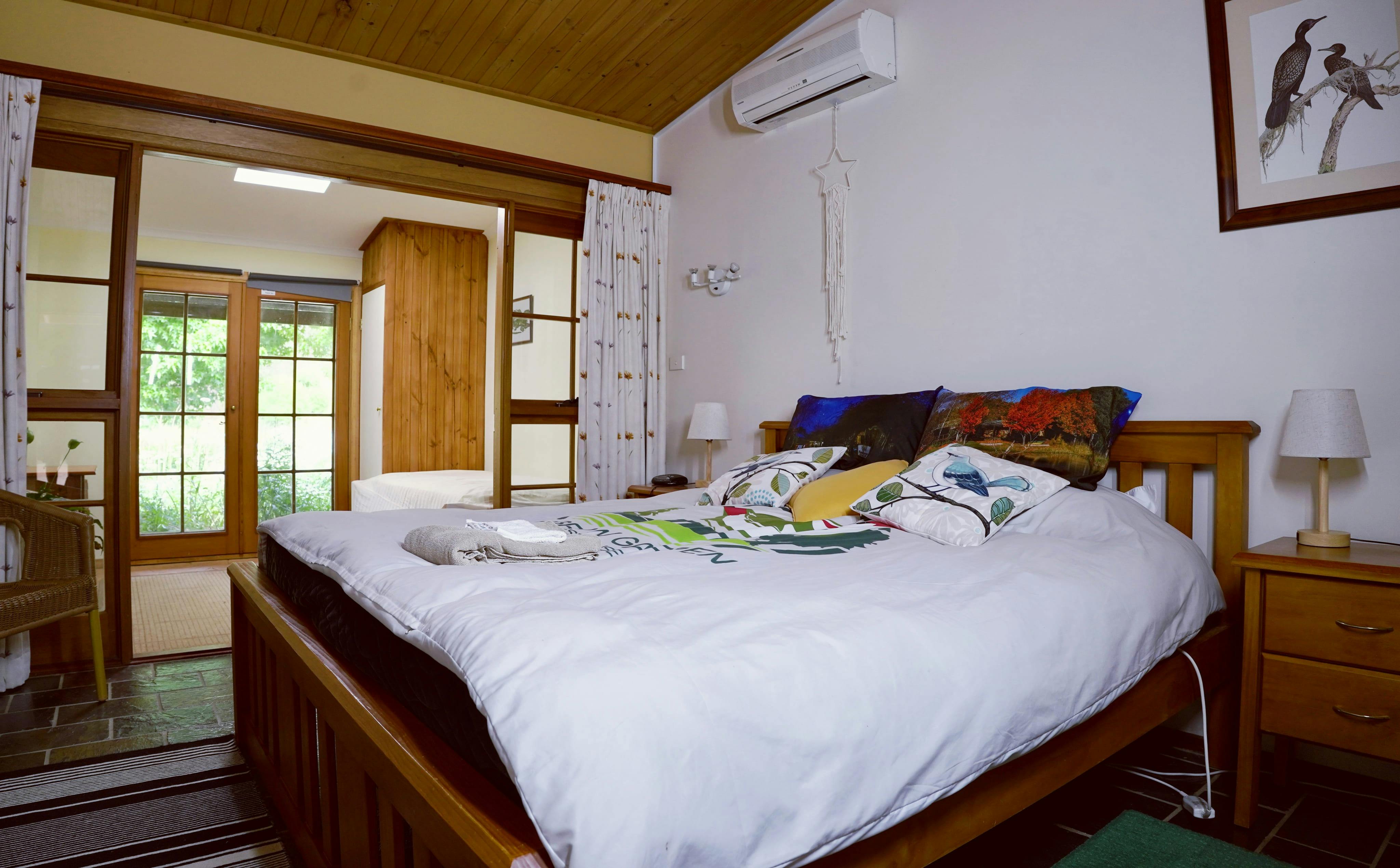 Redbrow Garden Guesthouse Accommodation-Wedding-Functions- Canberra - Murrumbateman - Yass