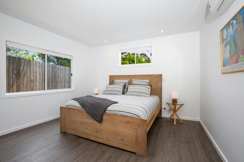 Scribbly Gum - Basin View