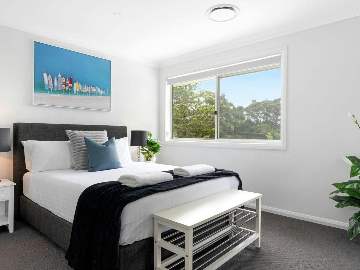 Sea Bubbles | Bedroom 1 with Ensuite Bathroom | Queen