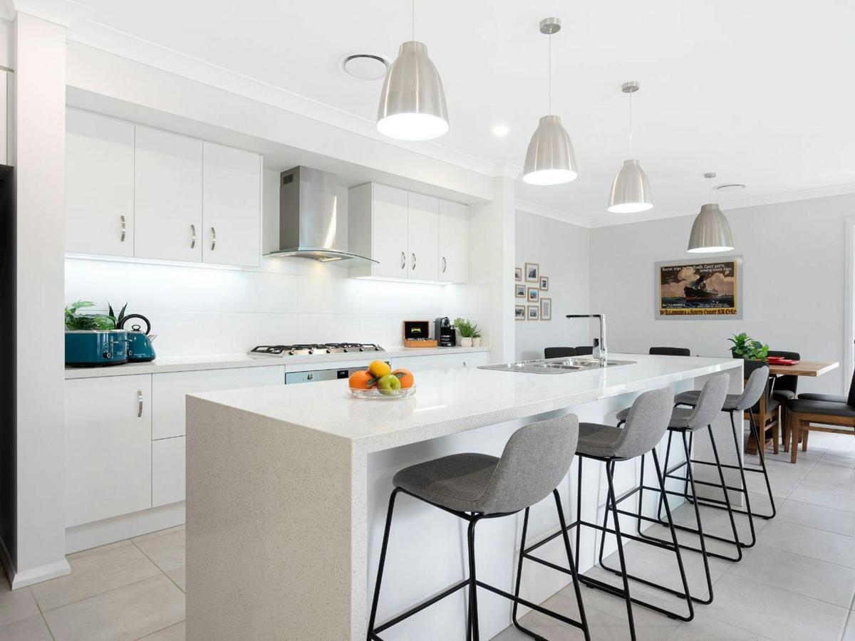 Sea Bubbles | Chef's Kitchen | 500m to Beach Safari café and General Store
