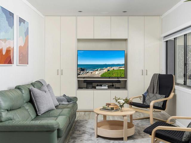 Sandy Point Escape