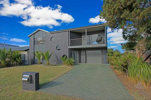 Seaside Royale