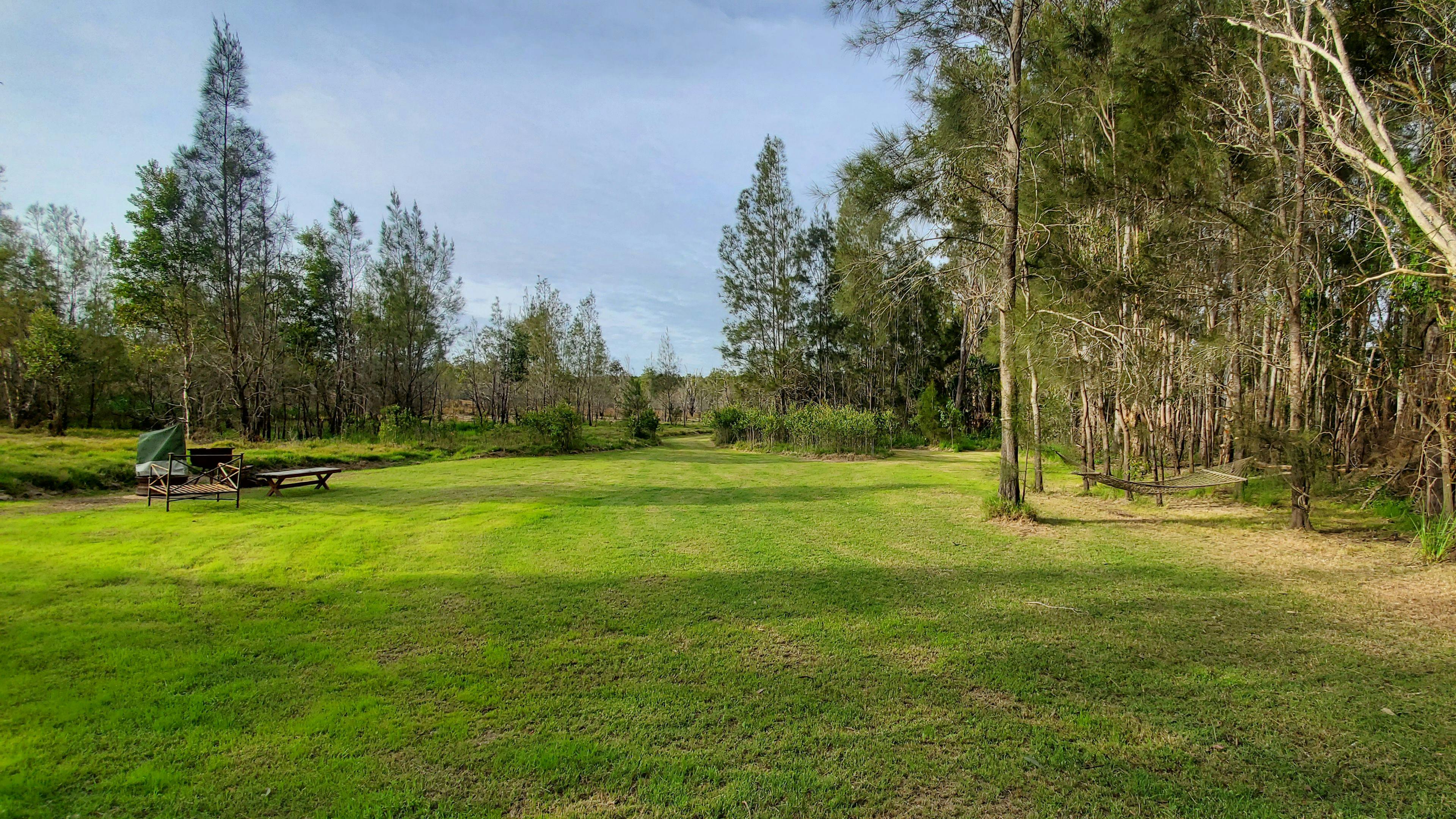 Three Creatures. large area for caravans.