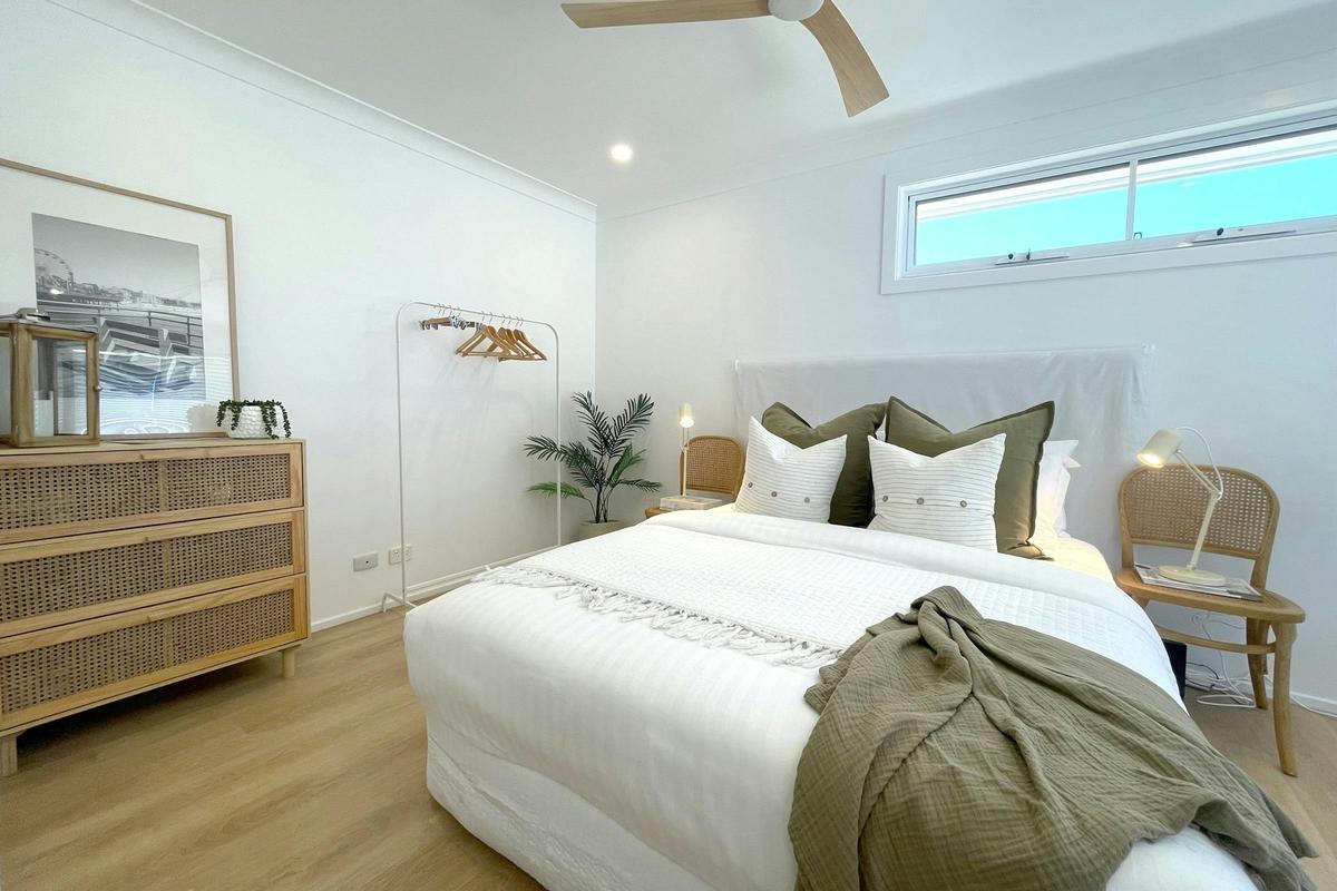 queen size bedroom at salt beach house in jervis bay