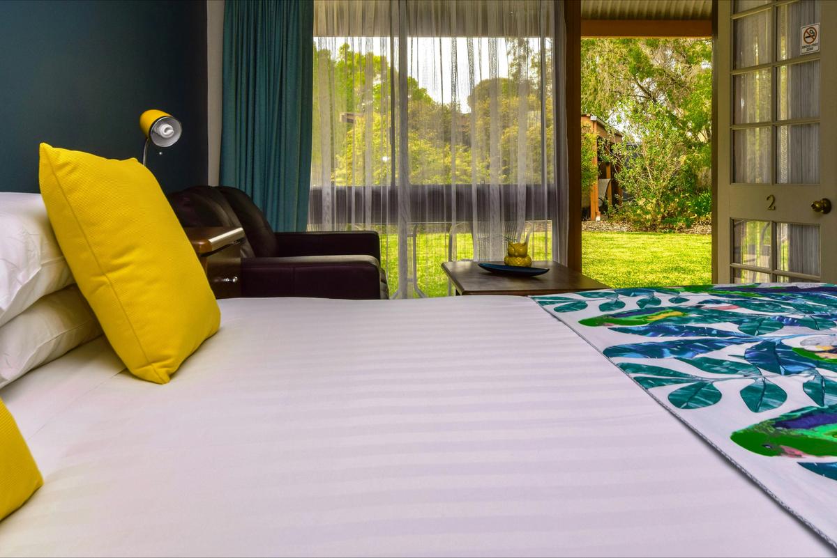 River Country Inn - King Spa Room