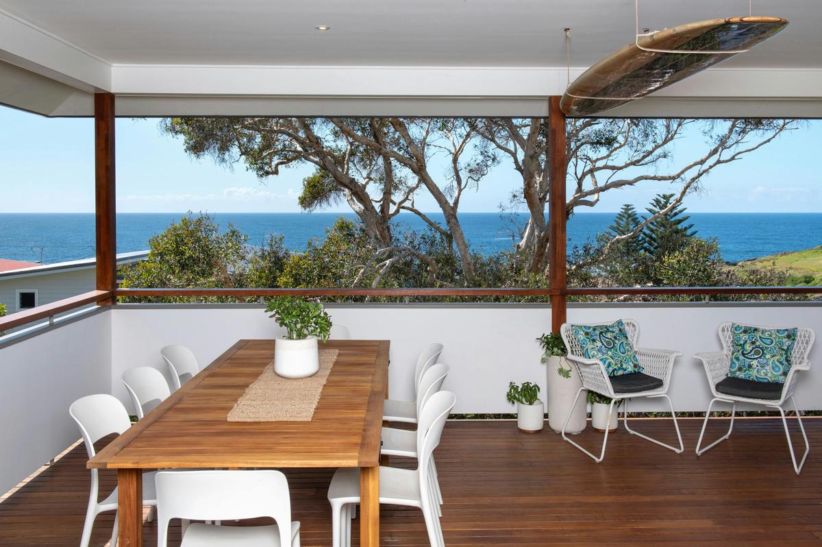 Seascape - outdoor dining