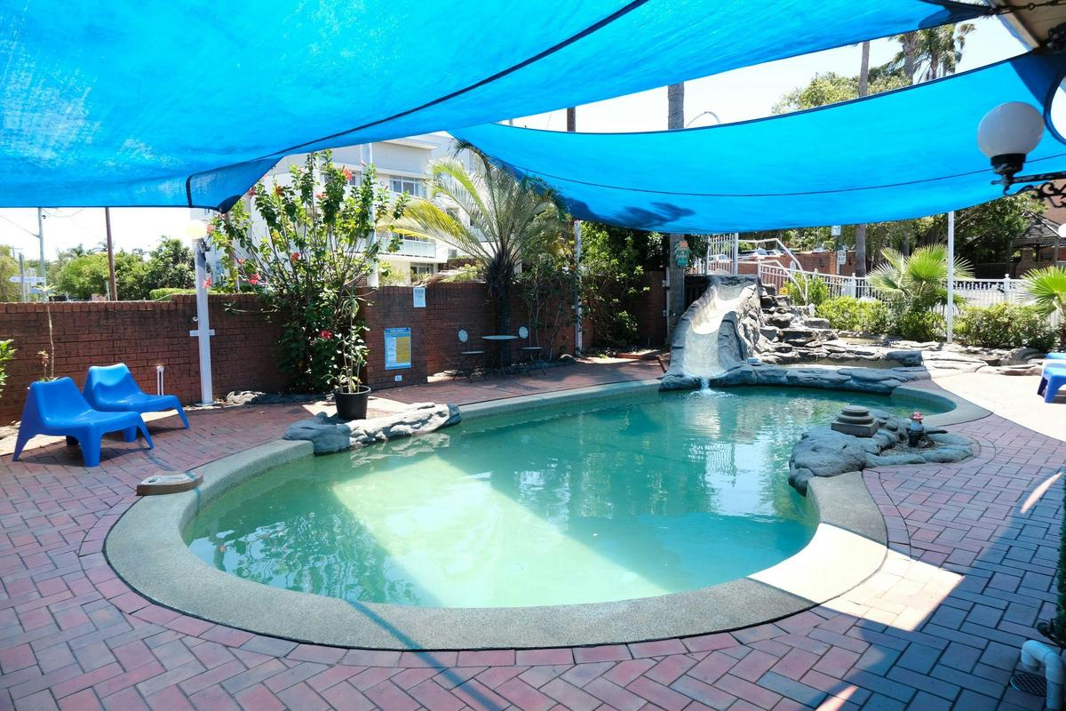pool