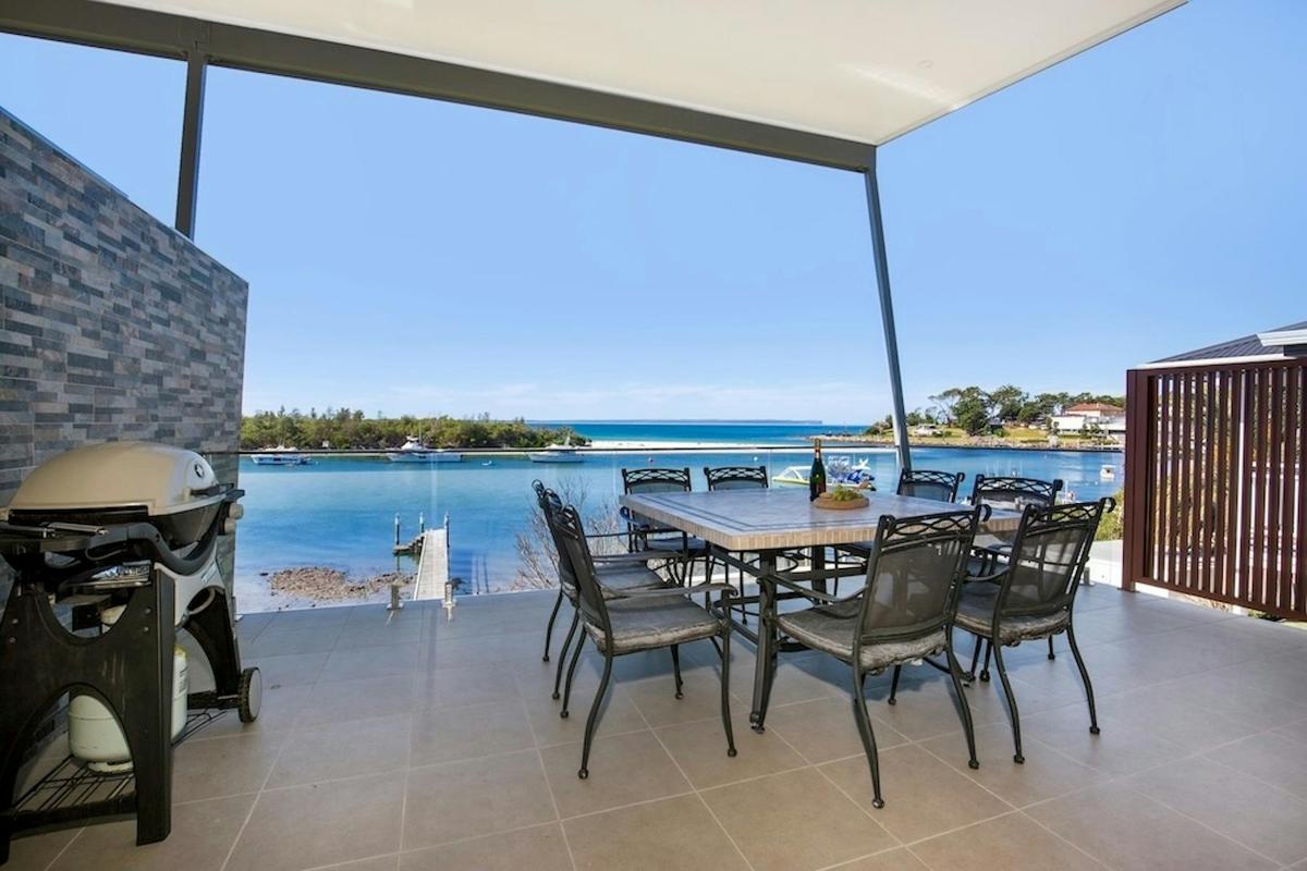 Balcony BBQ dining
