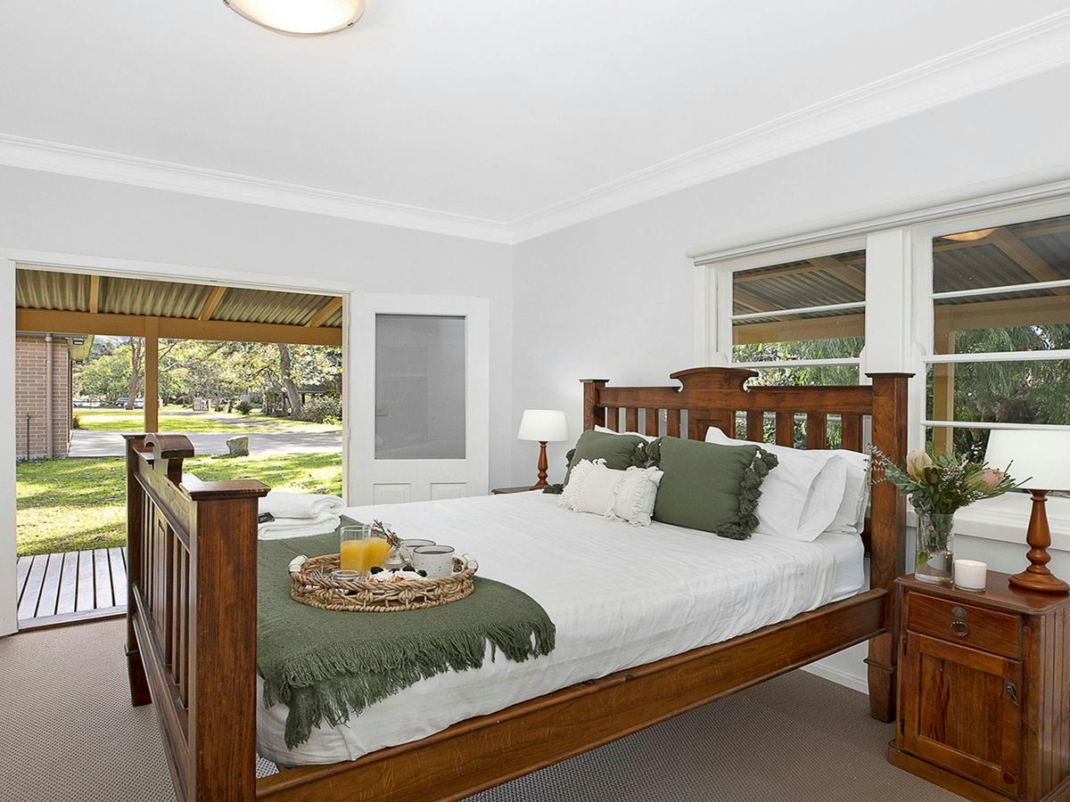 Main bedroom with ensuite