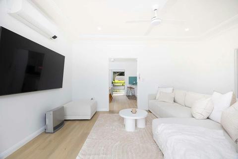 Stone’s Throw Cottage