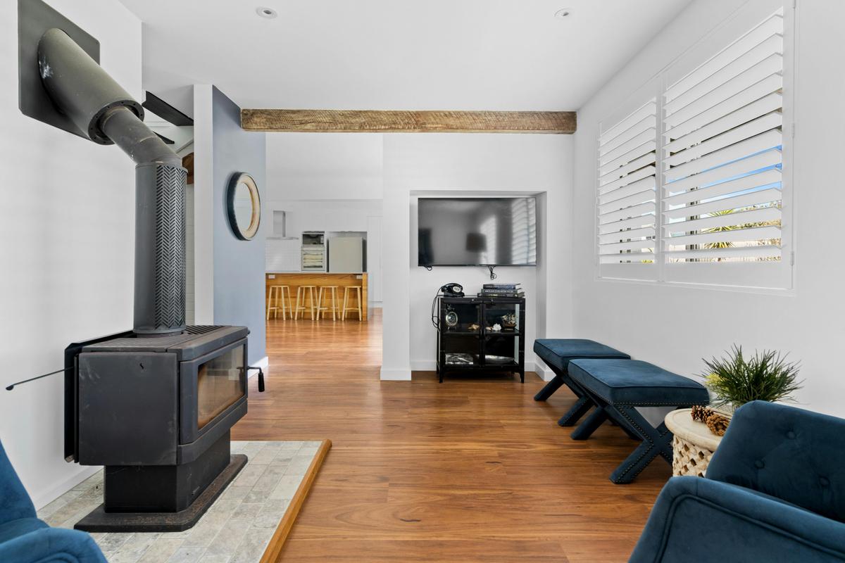 lounge room