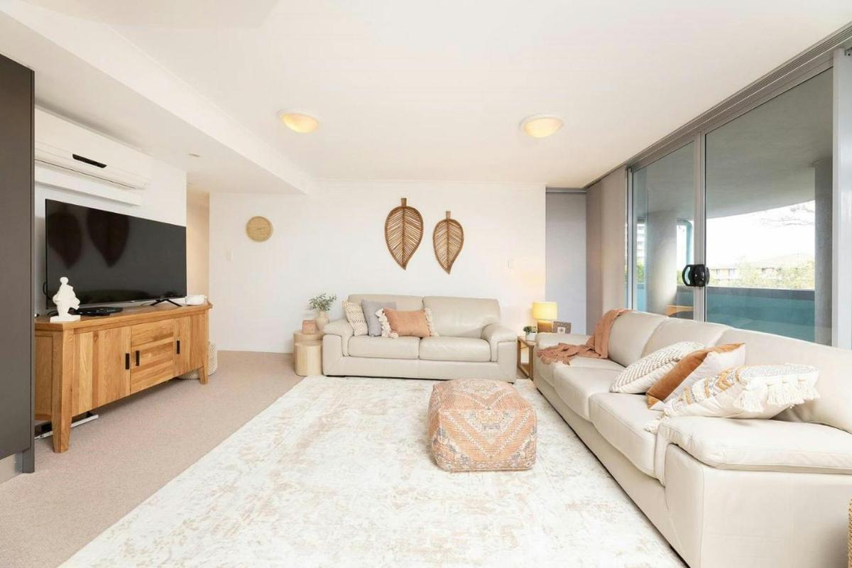 Lounge room
