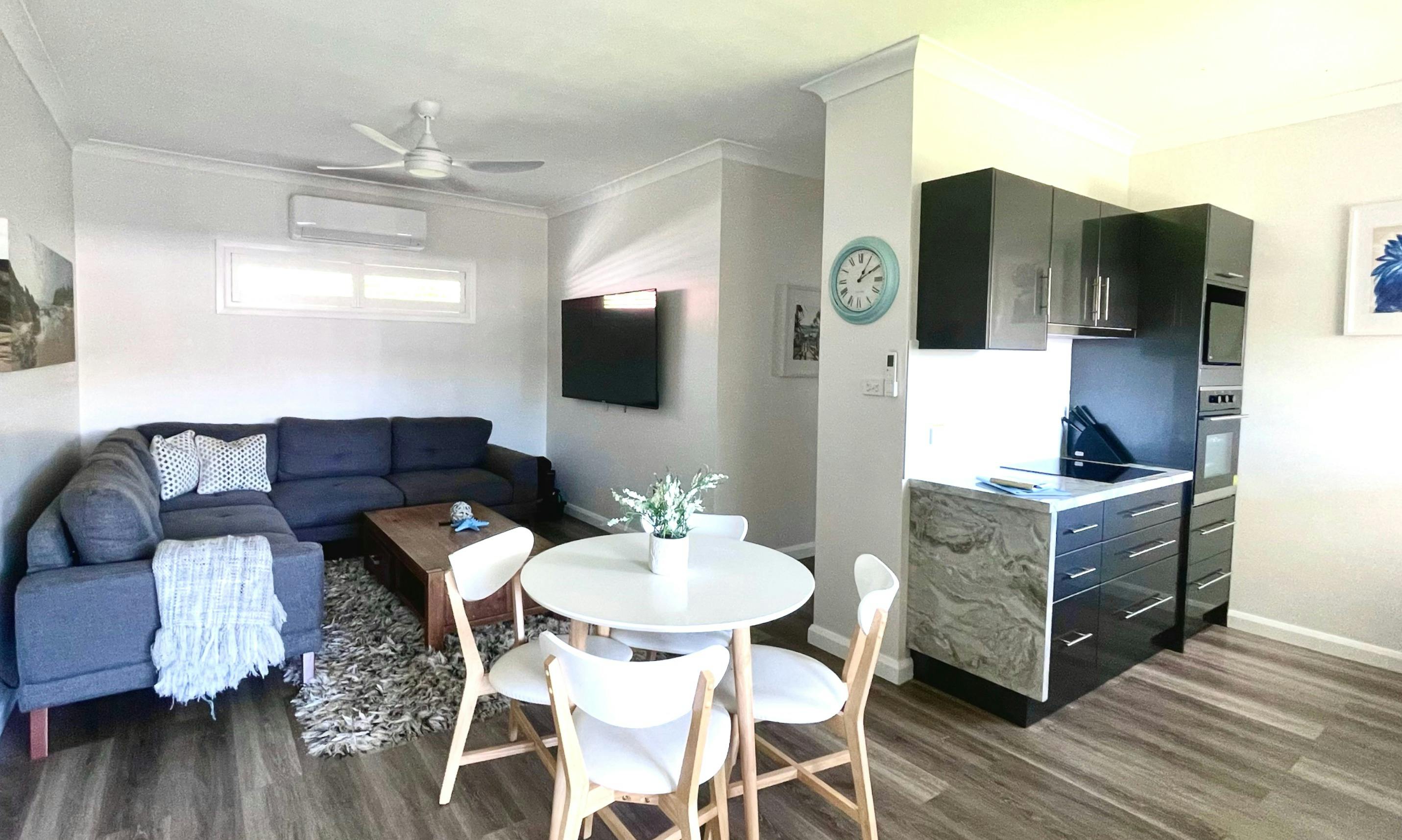 Front Kitchen Dining Lounge