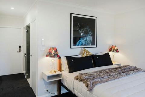 Bed 2