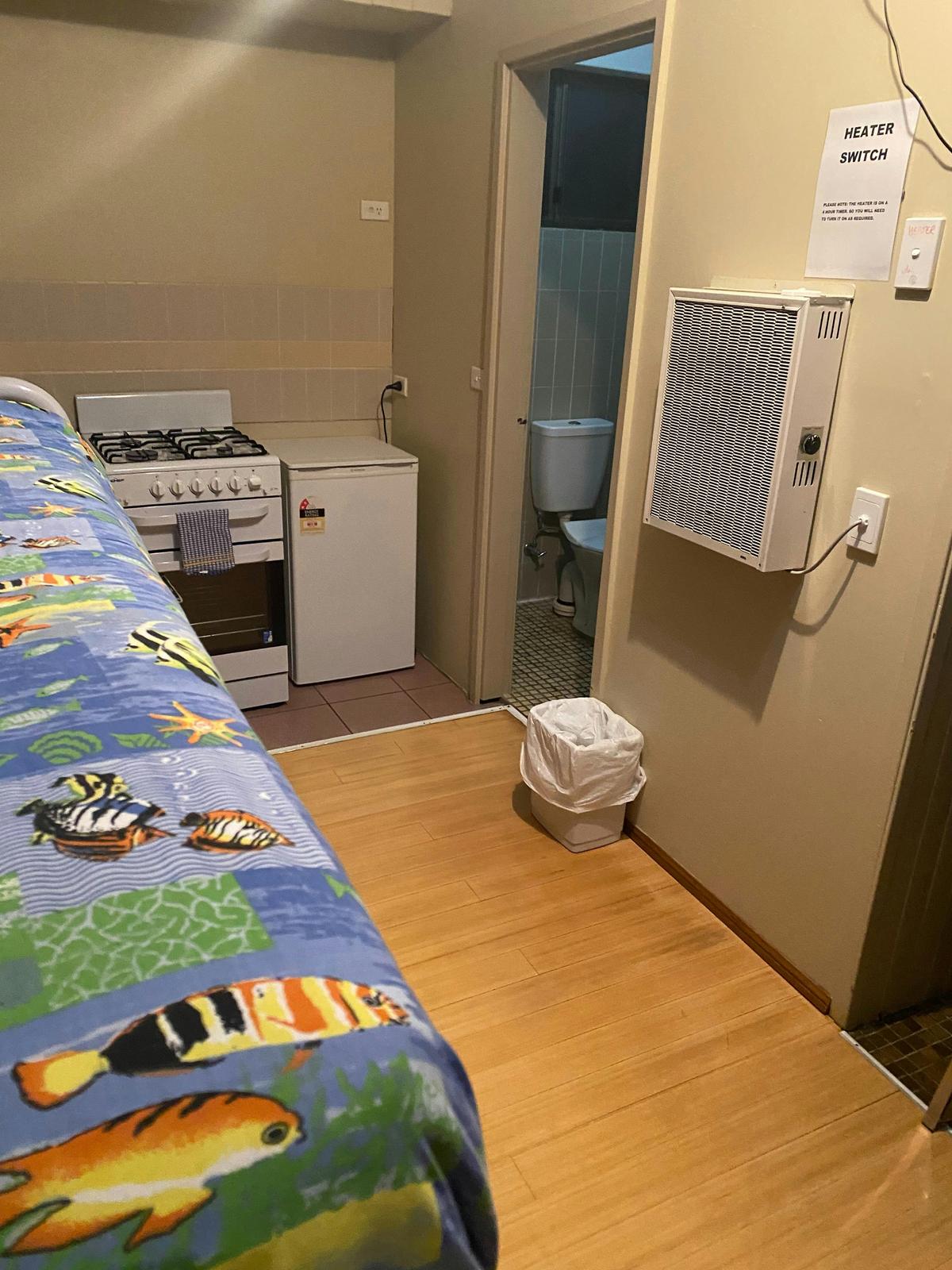 room photo