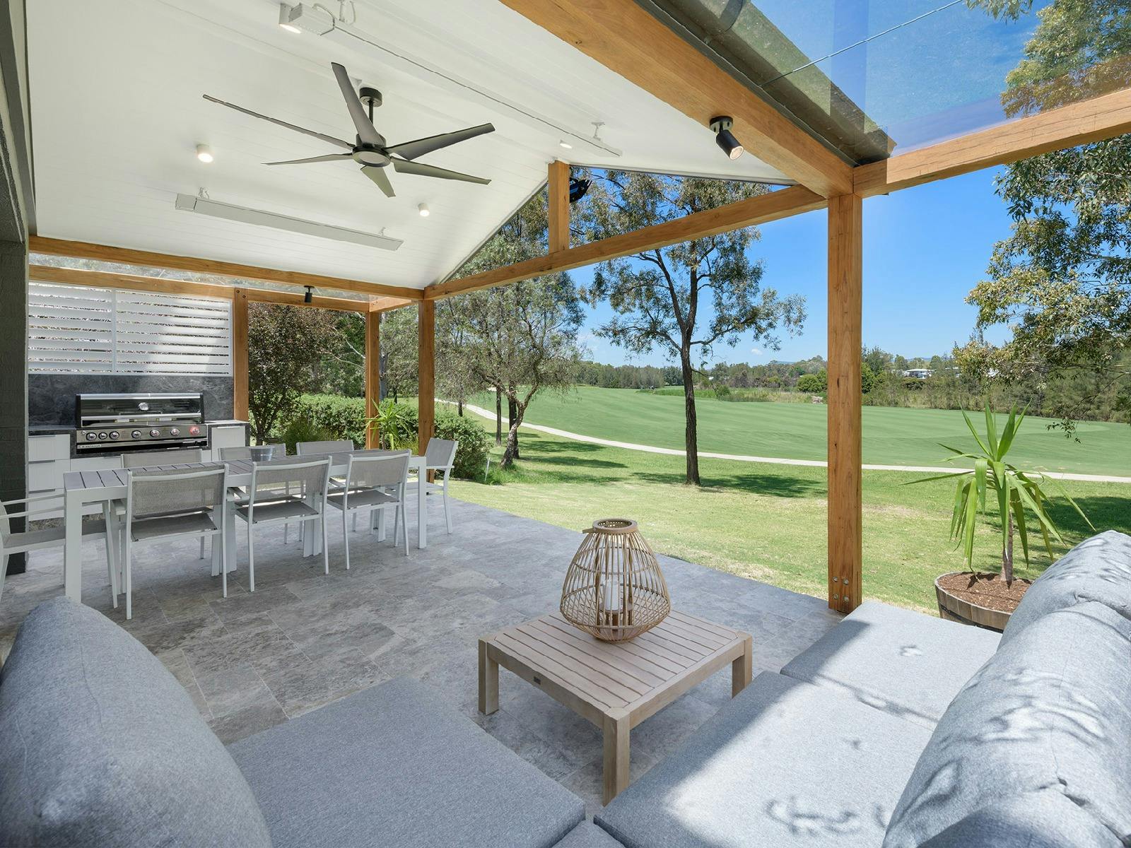 Tallowwood outdoor entertainment area with BBQ. overlooking the golf course