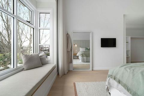 Rubus Blue Berry - By Linnaeus Collection - Bedroom Bay Window Seat