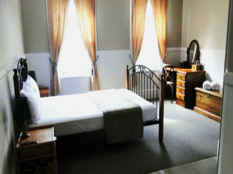 Accessible Queen Ensuite