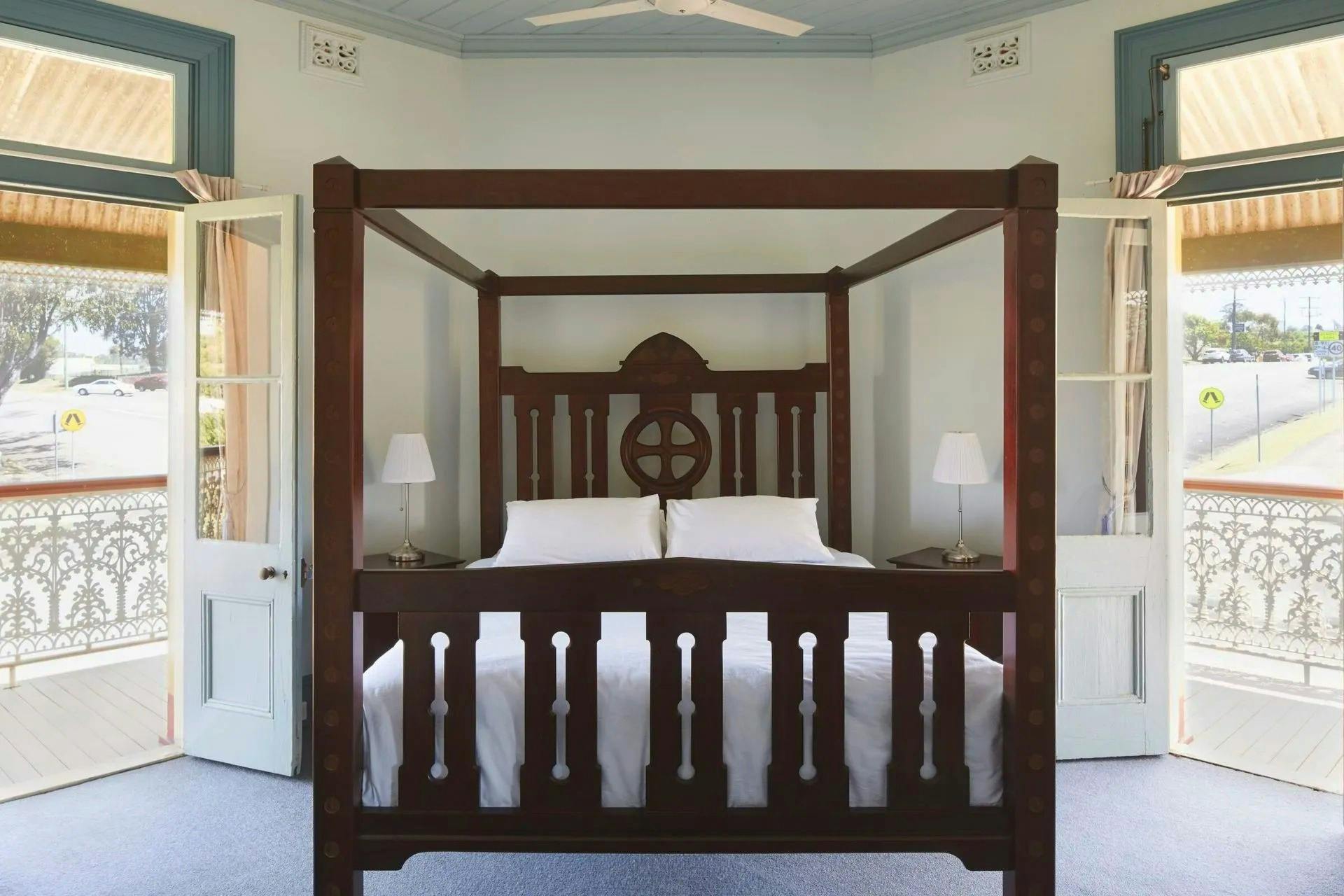 Settlers Arms Hotel Dungog