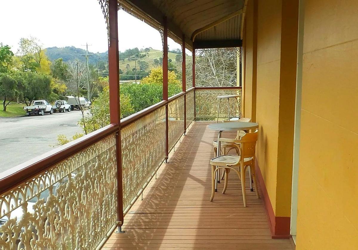 Settlers Arms Hotel Dungog