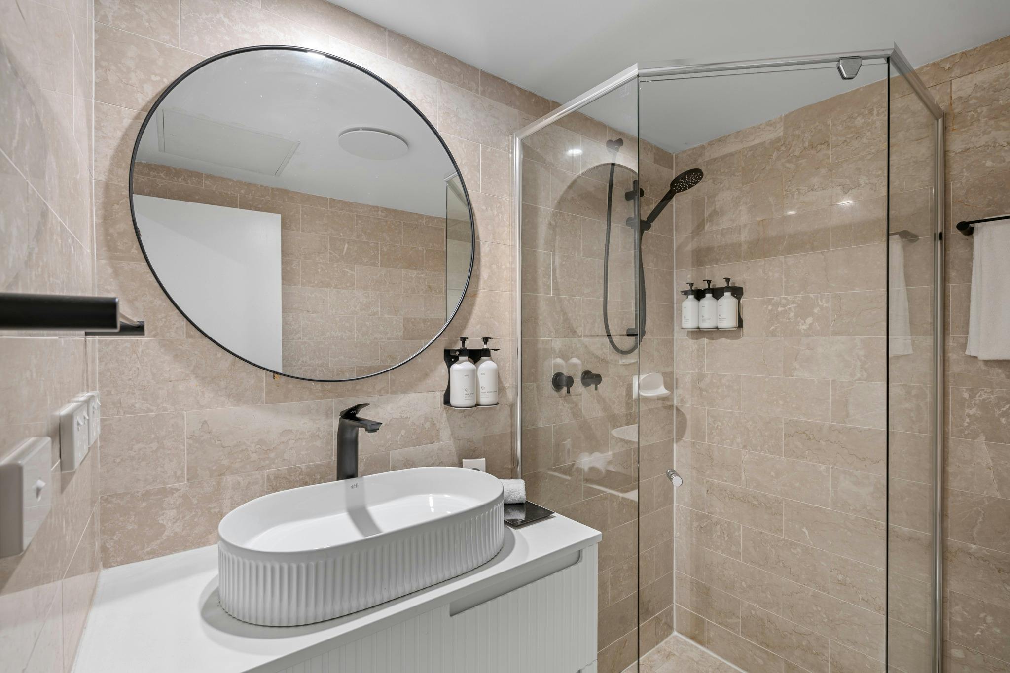 Bathroom - Newport and Pittwater Room