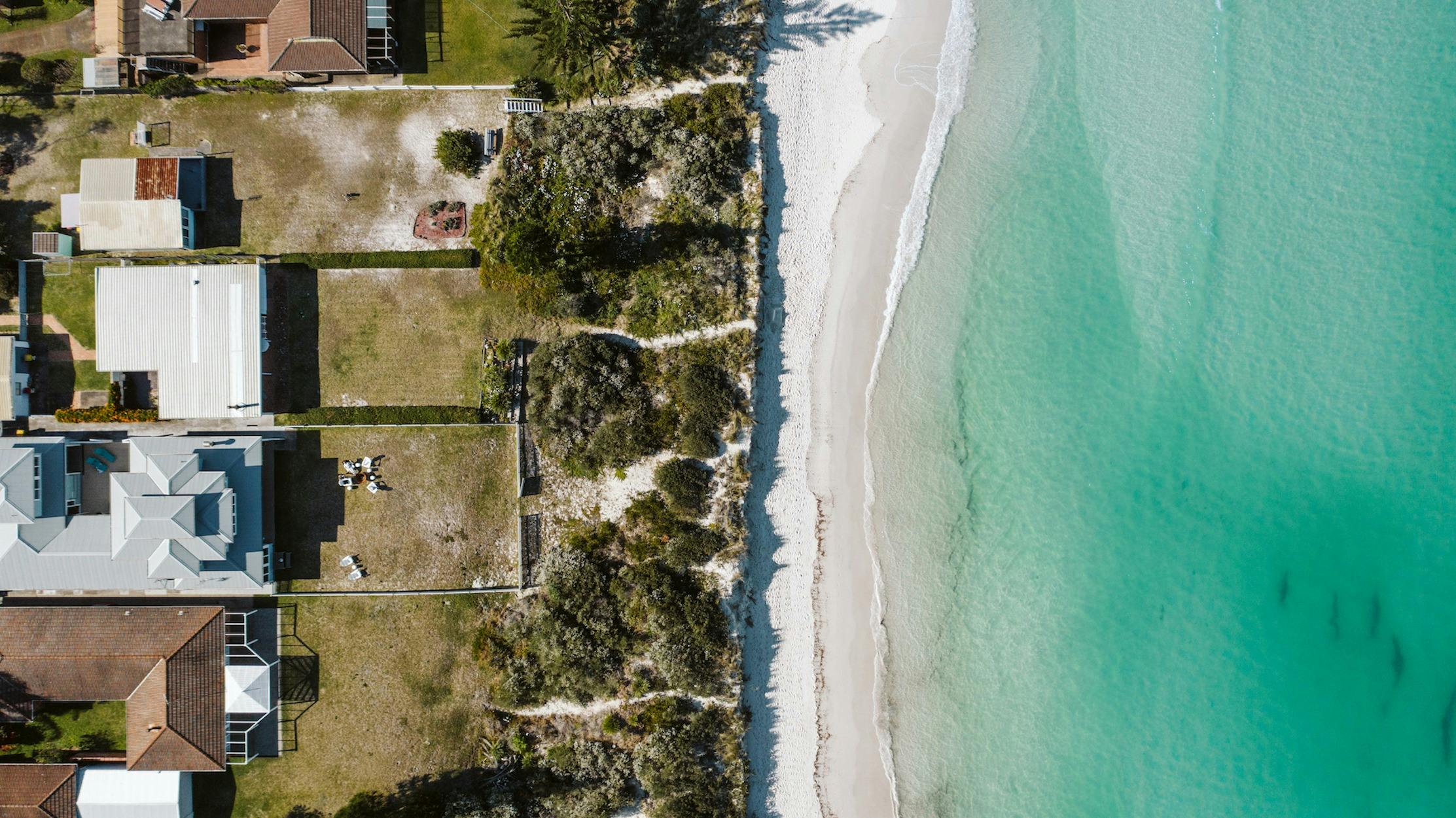 Prime beachfront position