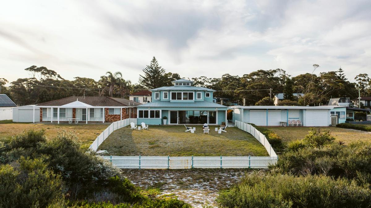 Absolute beachfront holiday home