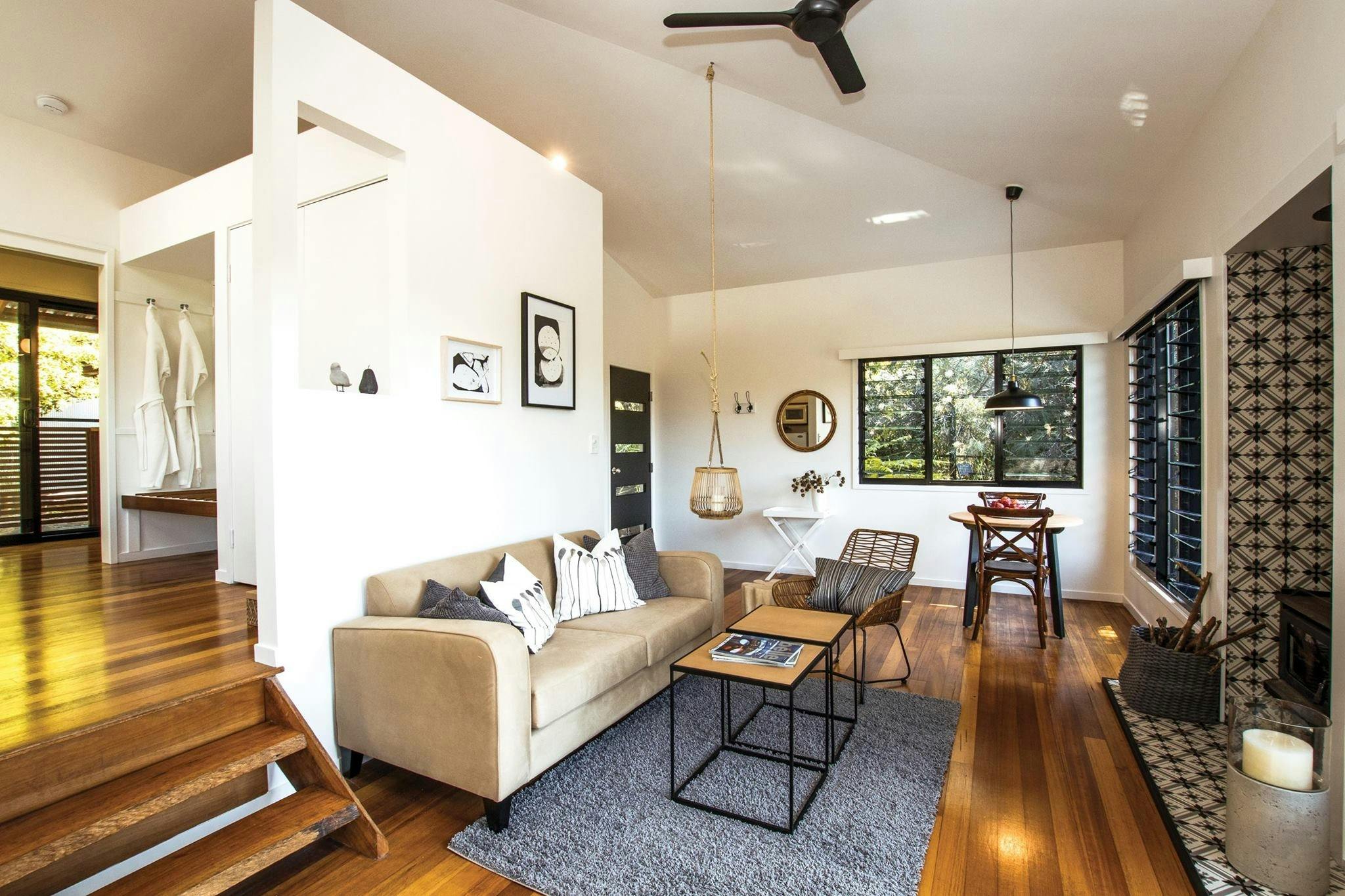 Tallaringa Views Byron Bay Hinterland accomodation. Fully self contained, comtempory luxury stays.