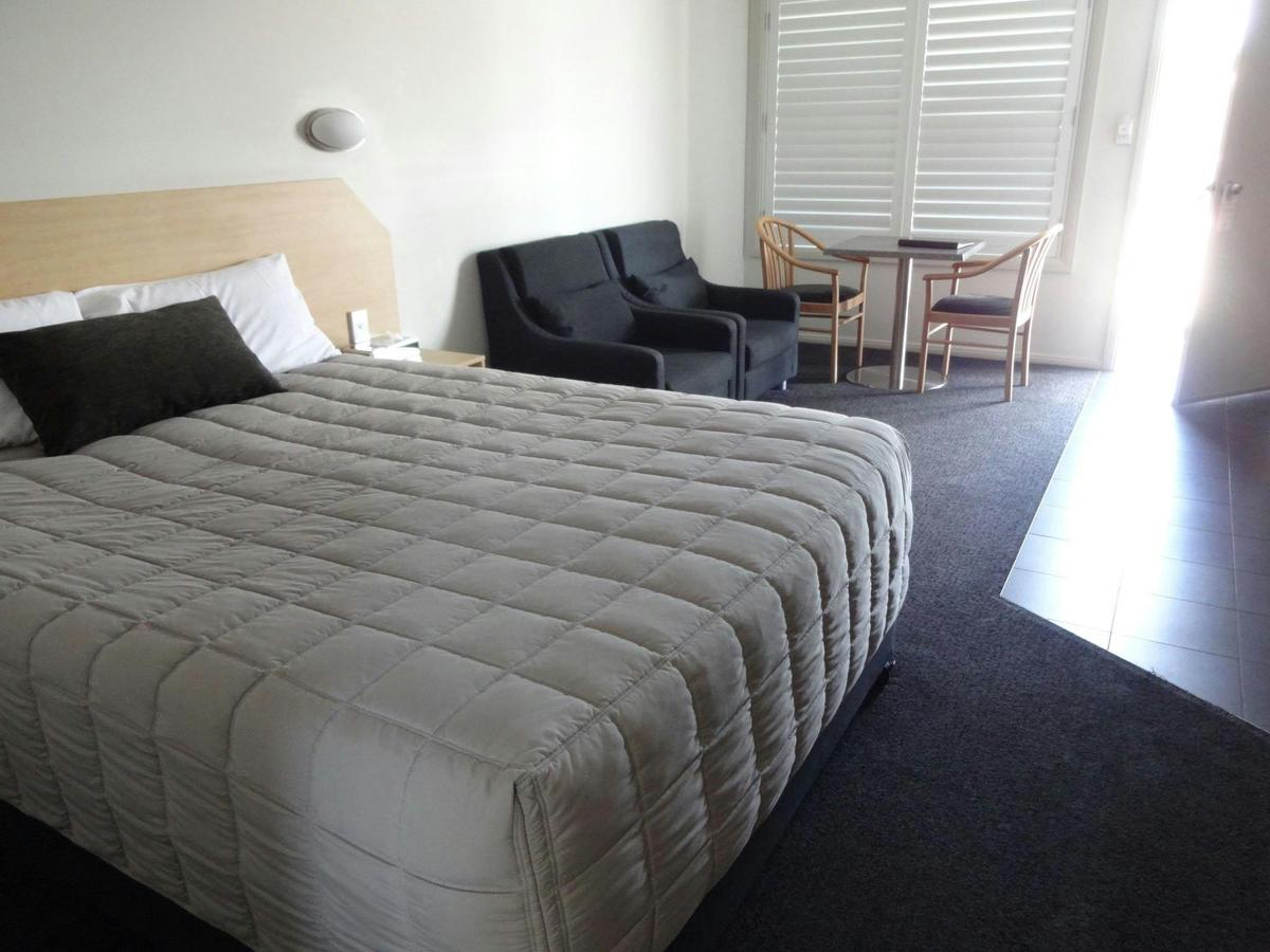 Southern Cross Motel