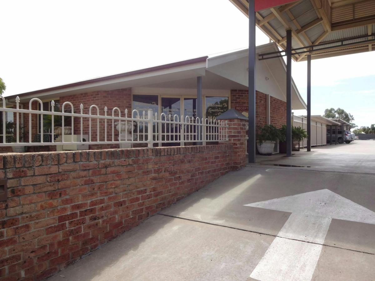 Southern Cross Front