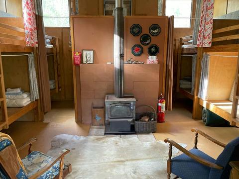 Six Foot Track Eco Lodge