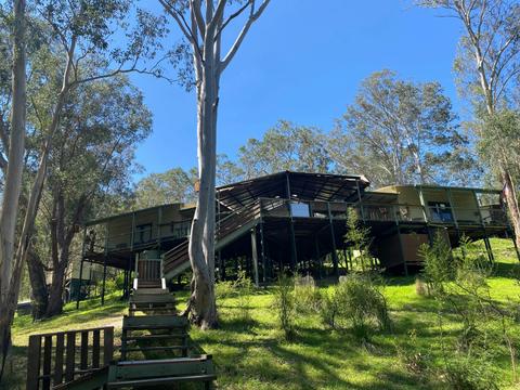Six Foot Track Eco Lodge