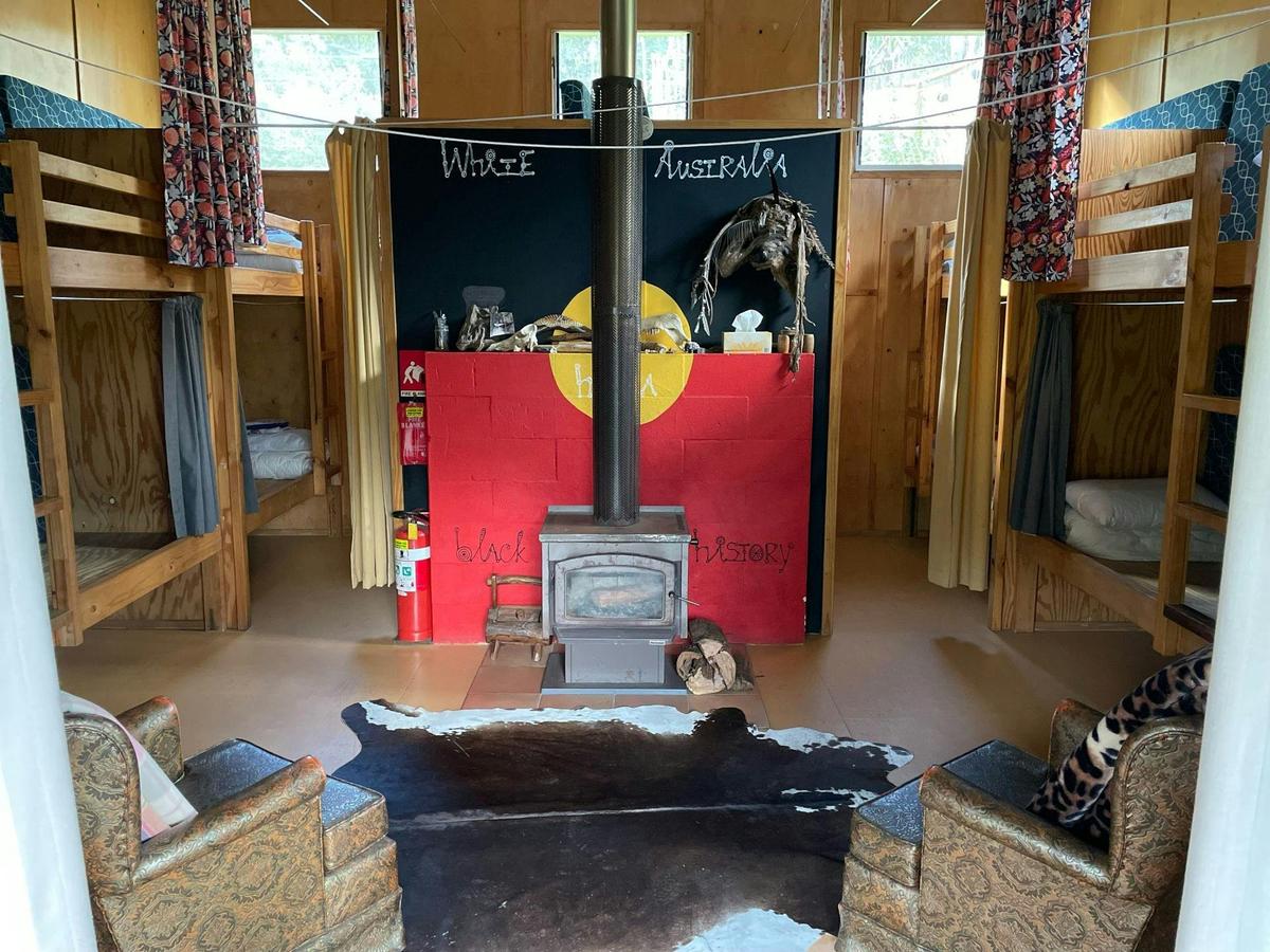 Small cabin - inside