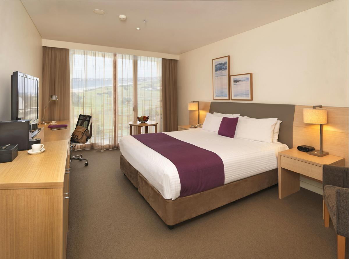 Executive Balcony Room - South