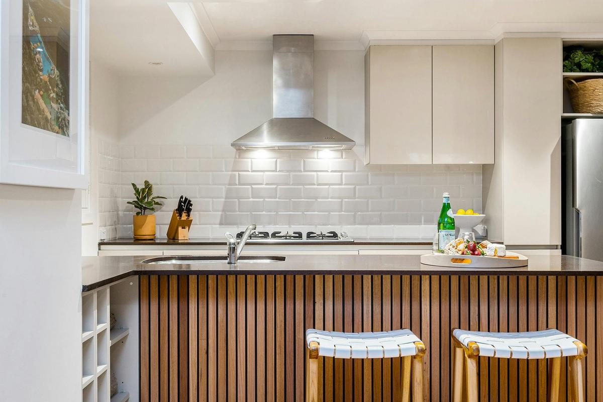 Shutters at Byron - Byron Bay - Kitchen